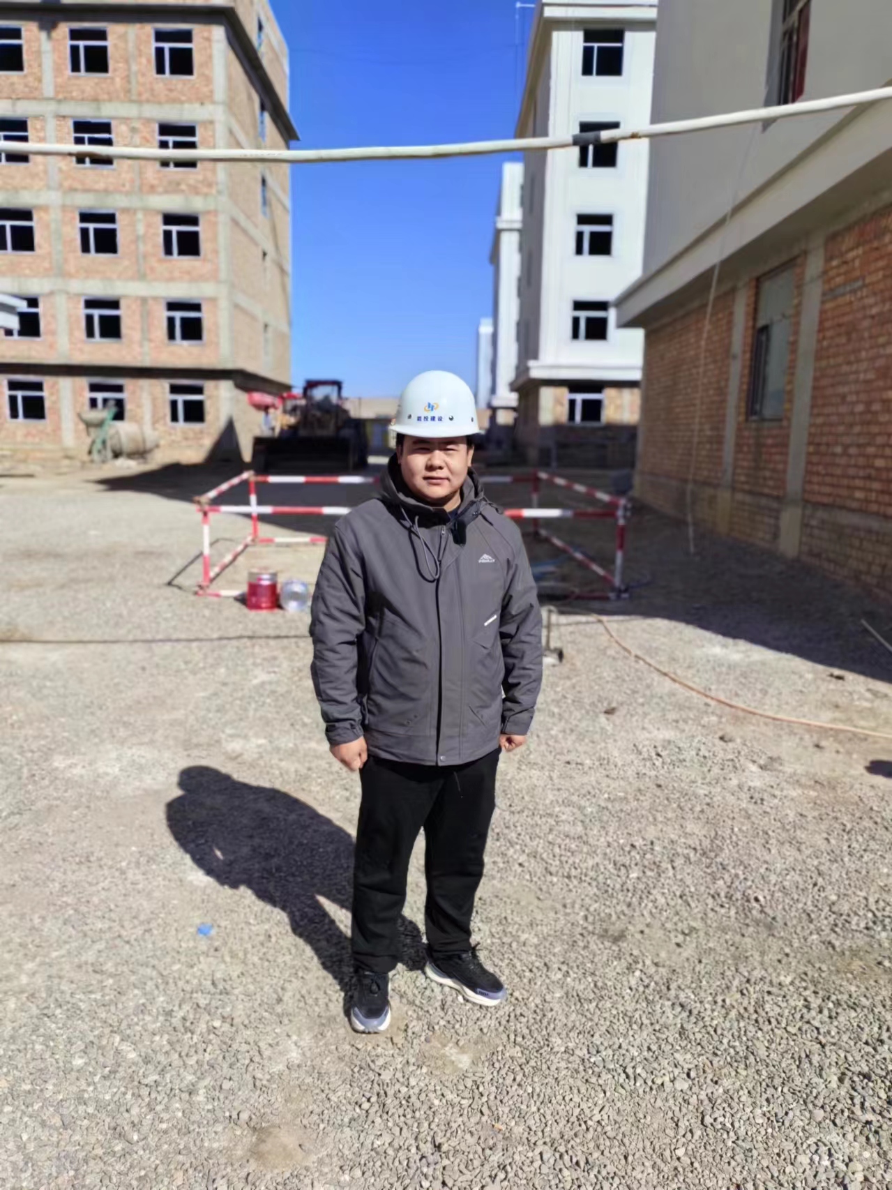 1729665626710311.jpg 集團先進(jìn)工作者——張榮.jpg